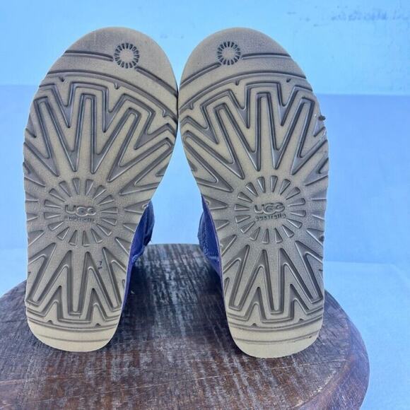 UGG Boots Womens Size 4 Classic Short Teal Leather Suede Sheepskin Lined Winter - Picture 7 of 12